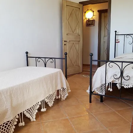 Su Trechesu קאלה ליברוטו